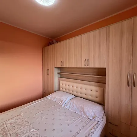 Horizon Apartments - Sea & Mountain View -Modern & Spacious Stay
