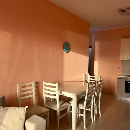 Horizon - Sea & Mountain View -modern & Spacious *