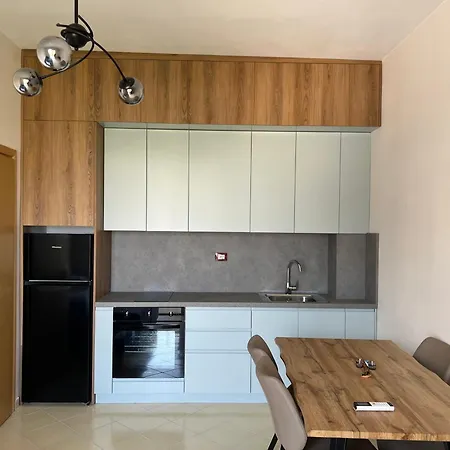 Horizon Apartments - Sea & Mountain View -Modern & Spacious Stay דירה *