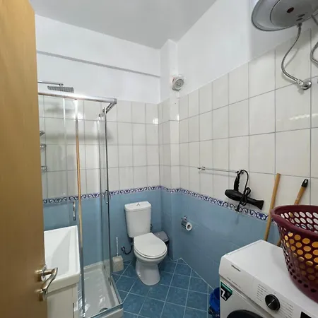 Horizon Apartments - Sea & Mountain View -Modern & Spacious Stay