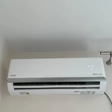 Horizon Apartments - Sea & Mountain View -Modern & Spacious Stay דירה *