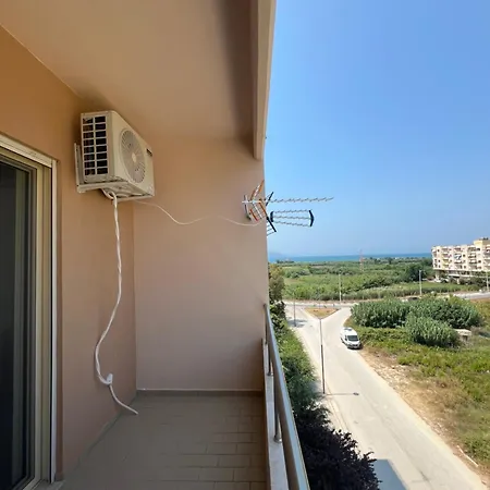 Horizon Apartments - Sea & Mountain View -Modern & Spacious Stay אוריקום