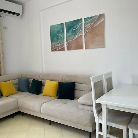 Horizon Apartments - Sea & Mountain View -Modern & Spacious Stay אוריקום