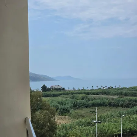 Horizon - Sea & Mountain View -modern & Spacious *